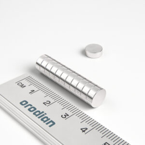 Neodýmový magnet valec 8×3 mm - N38